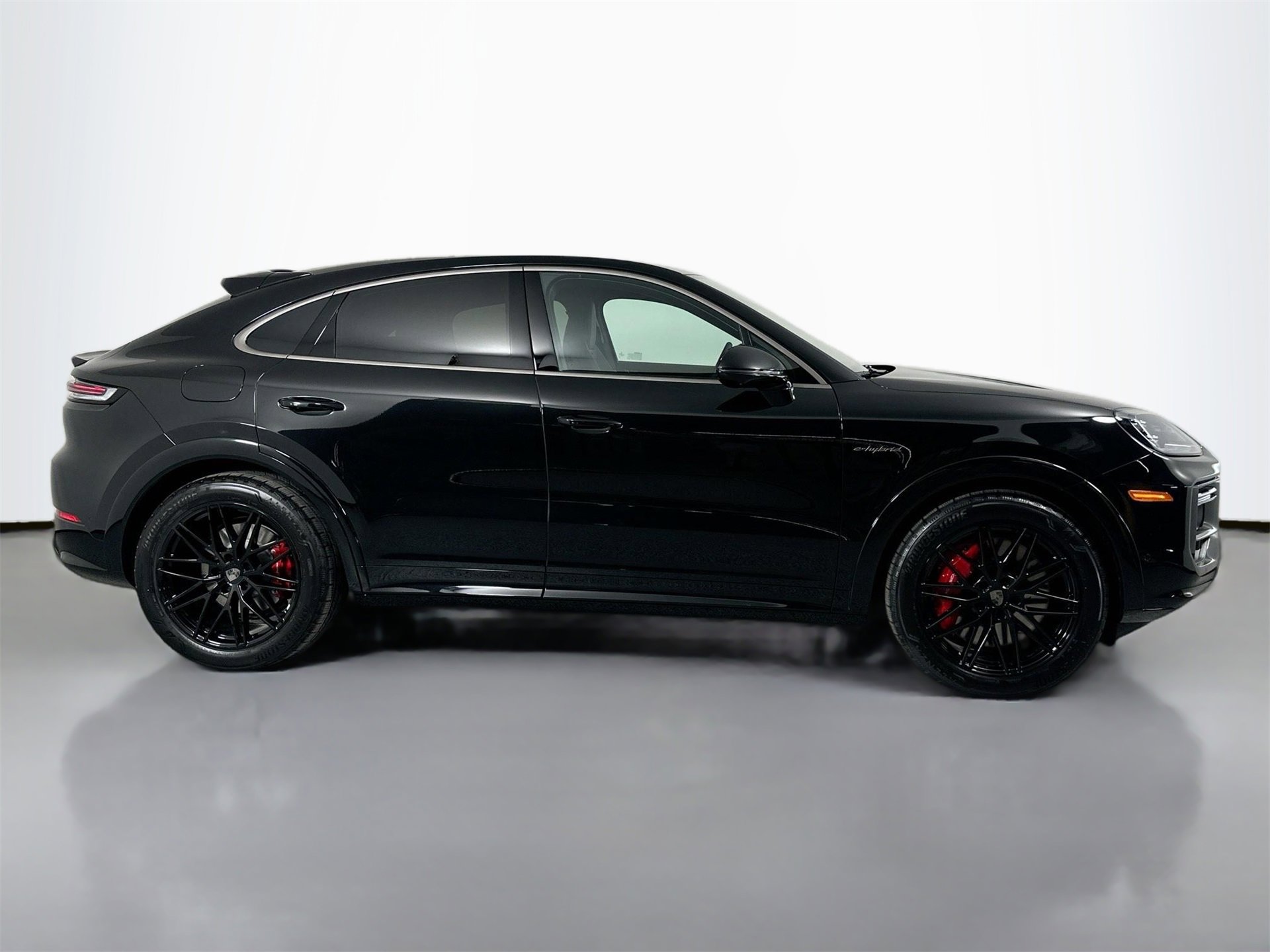New 2026 Porsche Cayenne Turbo image 8