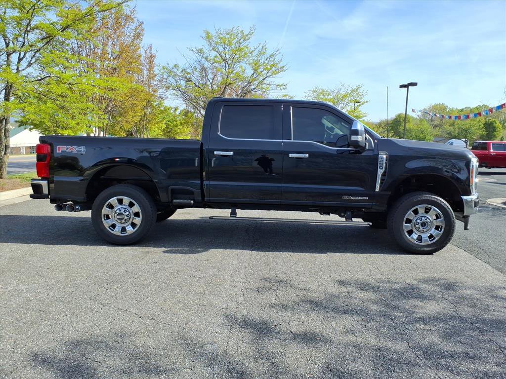 Used 2024 Ford F250 Lariat w/ Lariat Ultimate Package image 3