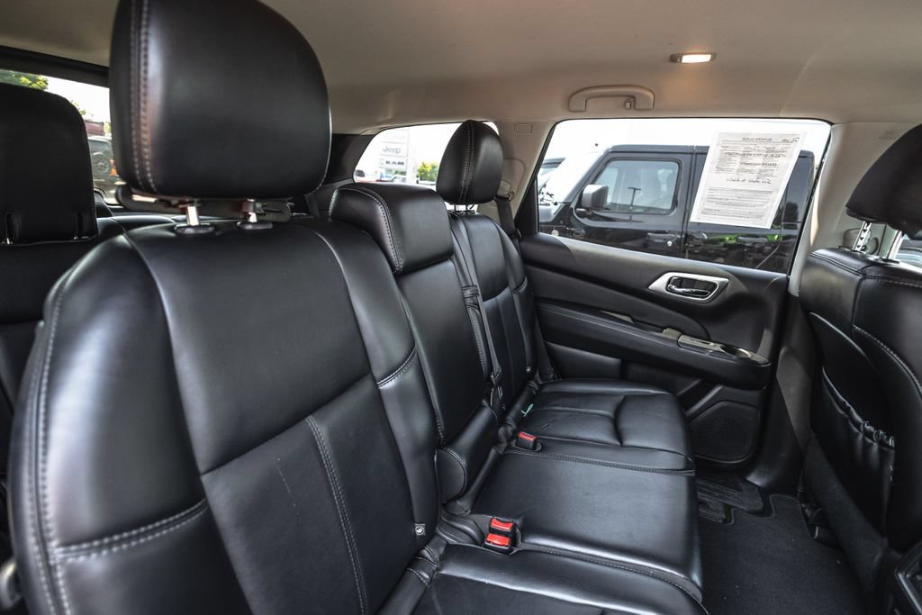 Used 2019 Nissan Pathfinder SL FWD image 30