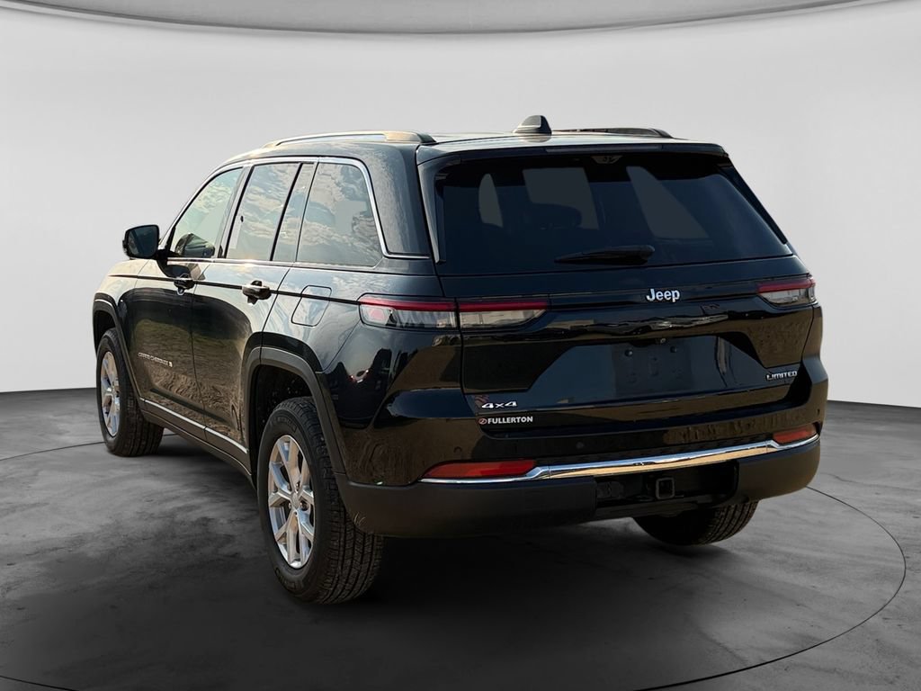 Used 2023 Jeep Grand Cherokee Limited w/ Luxury Tech Group II AWD/4WD image 7