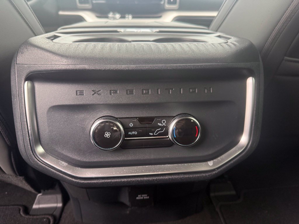 New 2026 Ford Expedition Active AWD/4WD image 36
