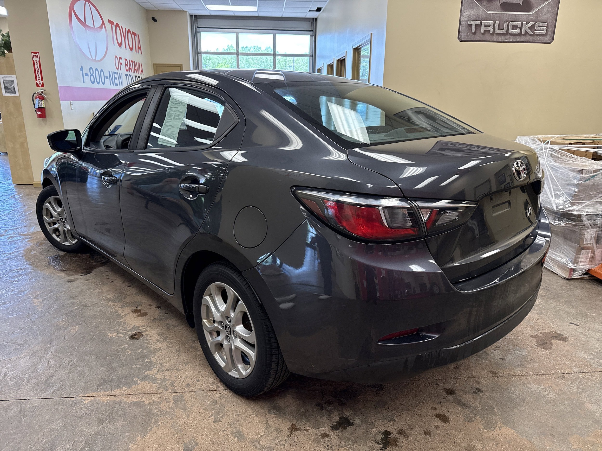 Used 2018 Toyota Yaris iA FWD image 7