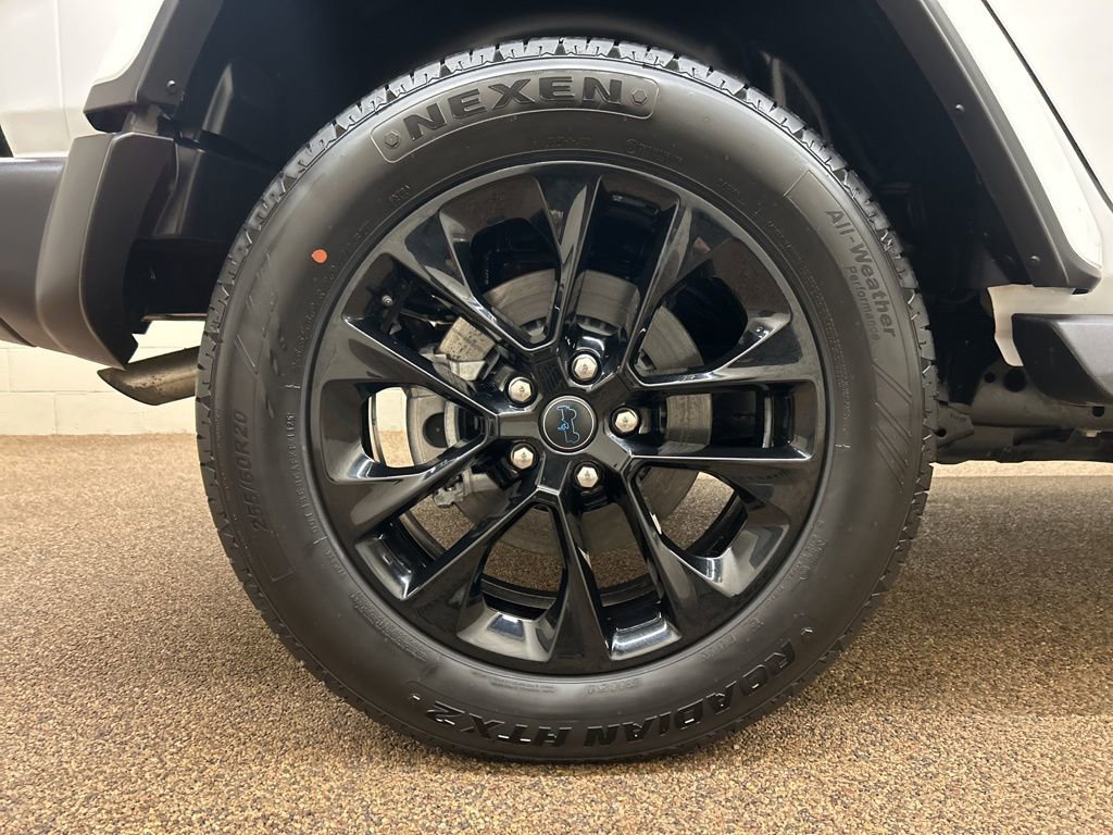 Used 2025 Jeep Wrangler Unlimited Sahara image 29