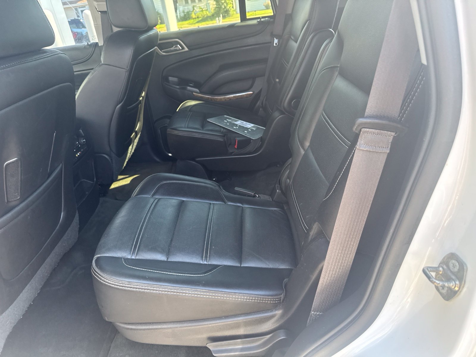 Used 2015 GMC Yukon Denali w/ Open Road Package AWD/4WD image 9