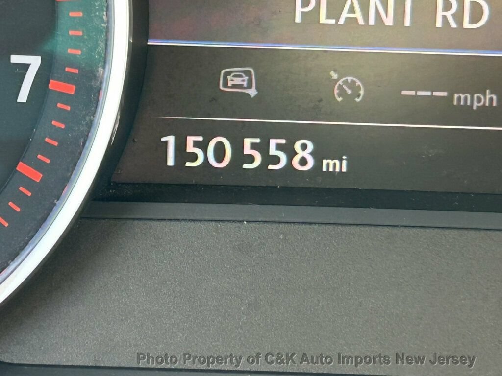 Used 2015 Volkswagen Touareg VR6 AWD/4WD image 37