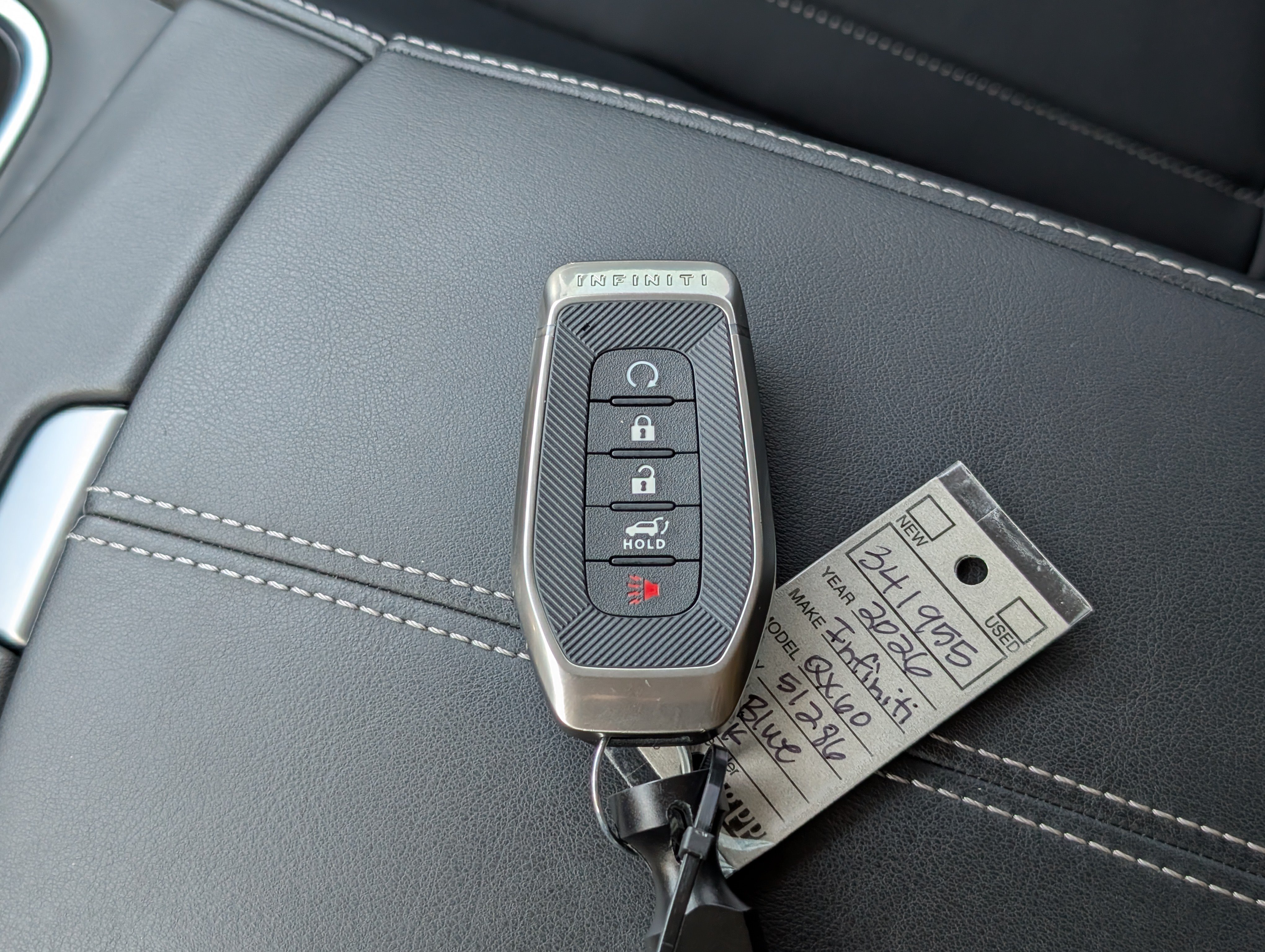 Used 2026 INFINITI QX60 Luxe w/ Family Package FWD image 42