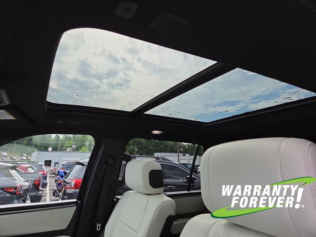 Used 2023 Toyota Sequoia Capstone AWD/4WD image 13