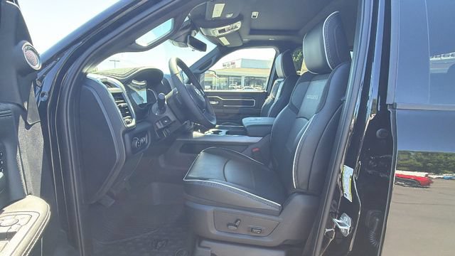 New 2026 RAM 3500 Laramie AWD/4WD image 33