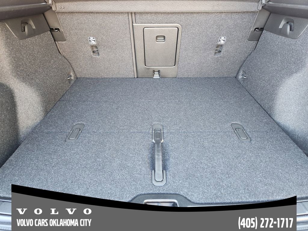 New 2026 Volvo XC40 B4 Plus w/ Protection Package Premier image 31