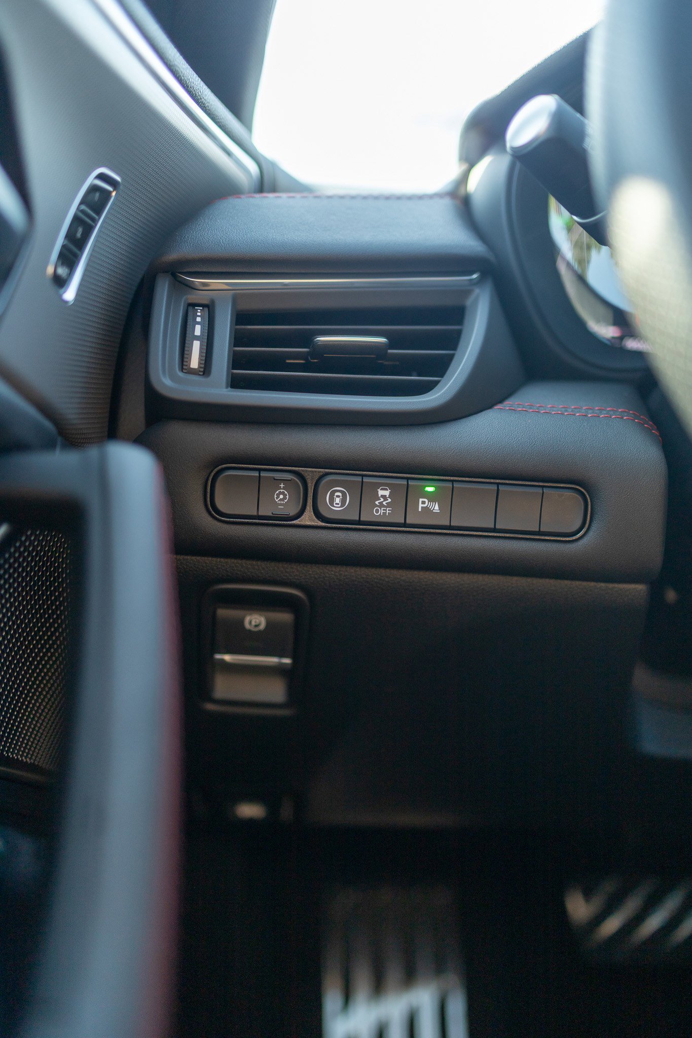 New 2025 Acura TLX SH-AWD w/ A-SPEC Pkg image 32