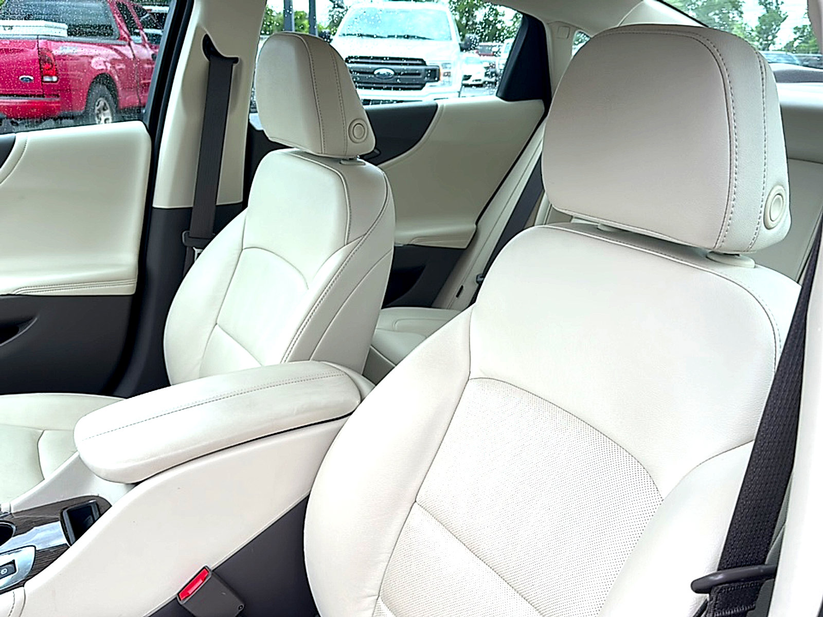 Used 2024 Chevrolet Malibu LT image 14