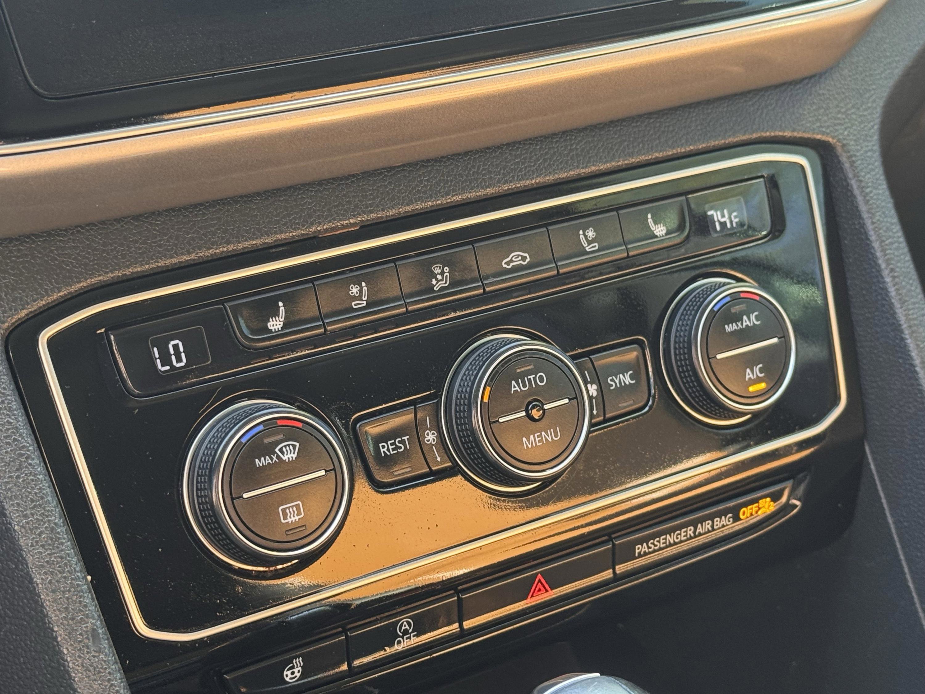 Used 2018 Volkswagen Atlas SEL Premium image 23