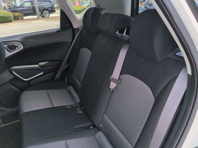 Used 2025 Kia Soul S FWD image 14