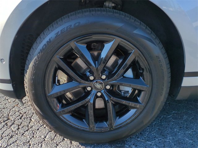 Used 2025 Land Rover Range Rover Velar S image 10