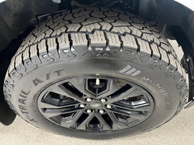 Used 2024 Ford F150 Lariat AWD/4WD image 17