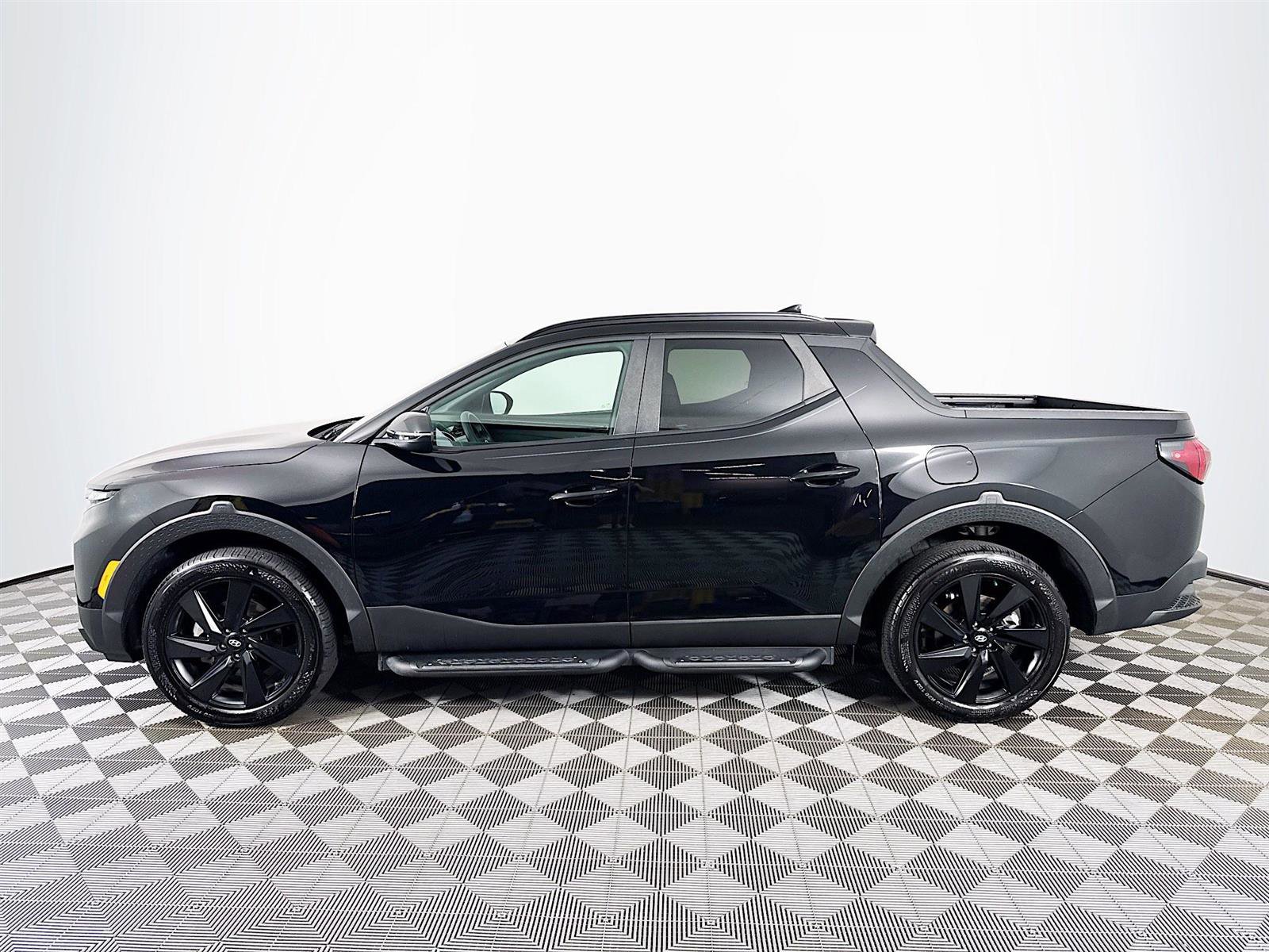 Certified 2024 Hyundai Santa Cruz Night image 4