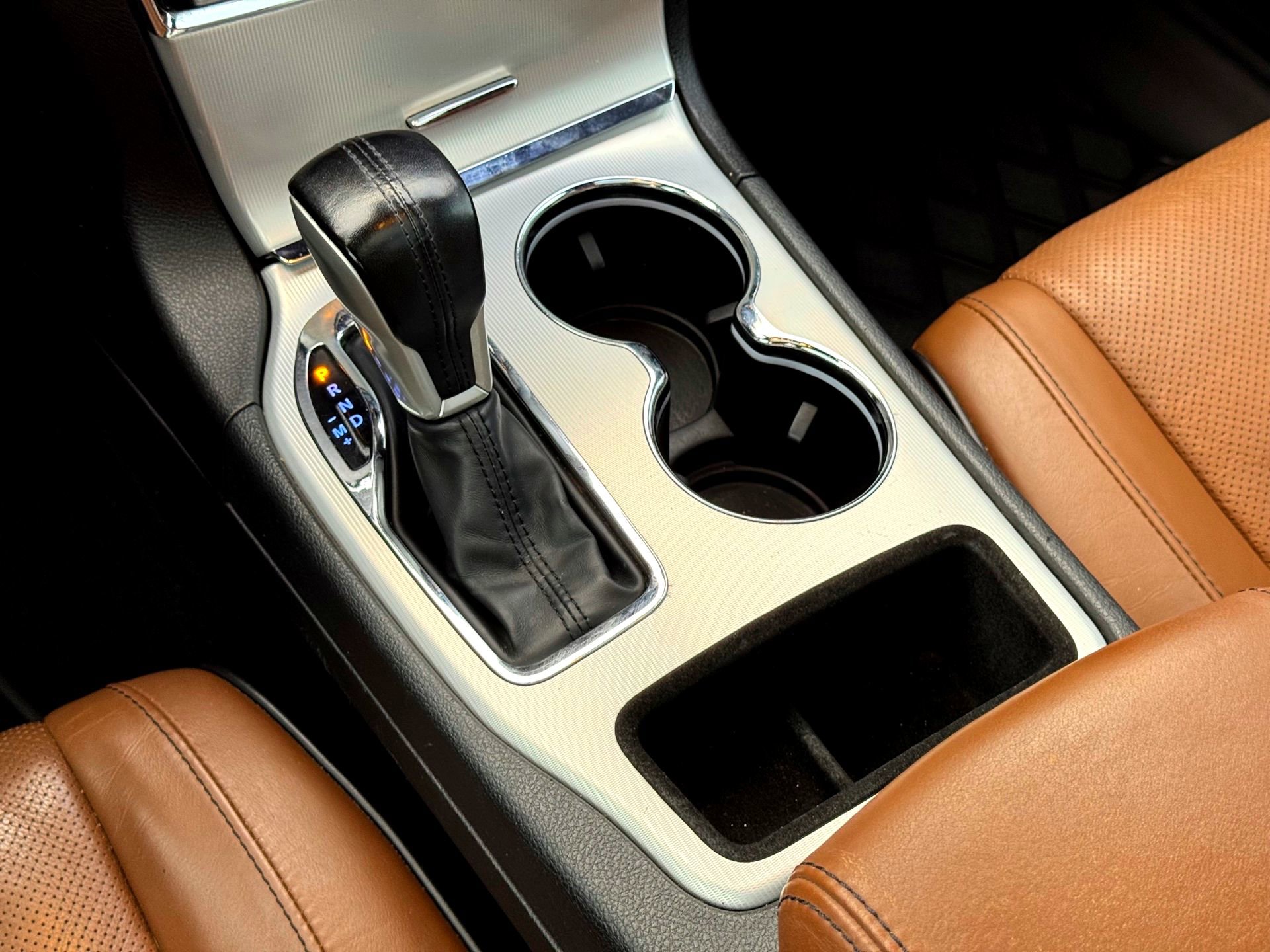 Used 2021 Jeep Grand Cherokee Summit w/ Platinum Series Group image 29