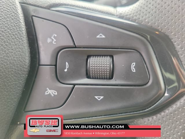 Used 2025 Chevrolet Trax LT FWD image 19
