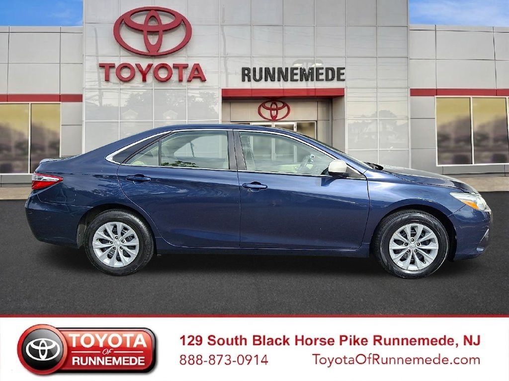 Used 2015 Toyota Camry LE FWD image 7