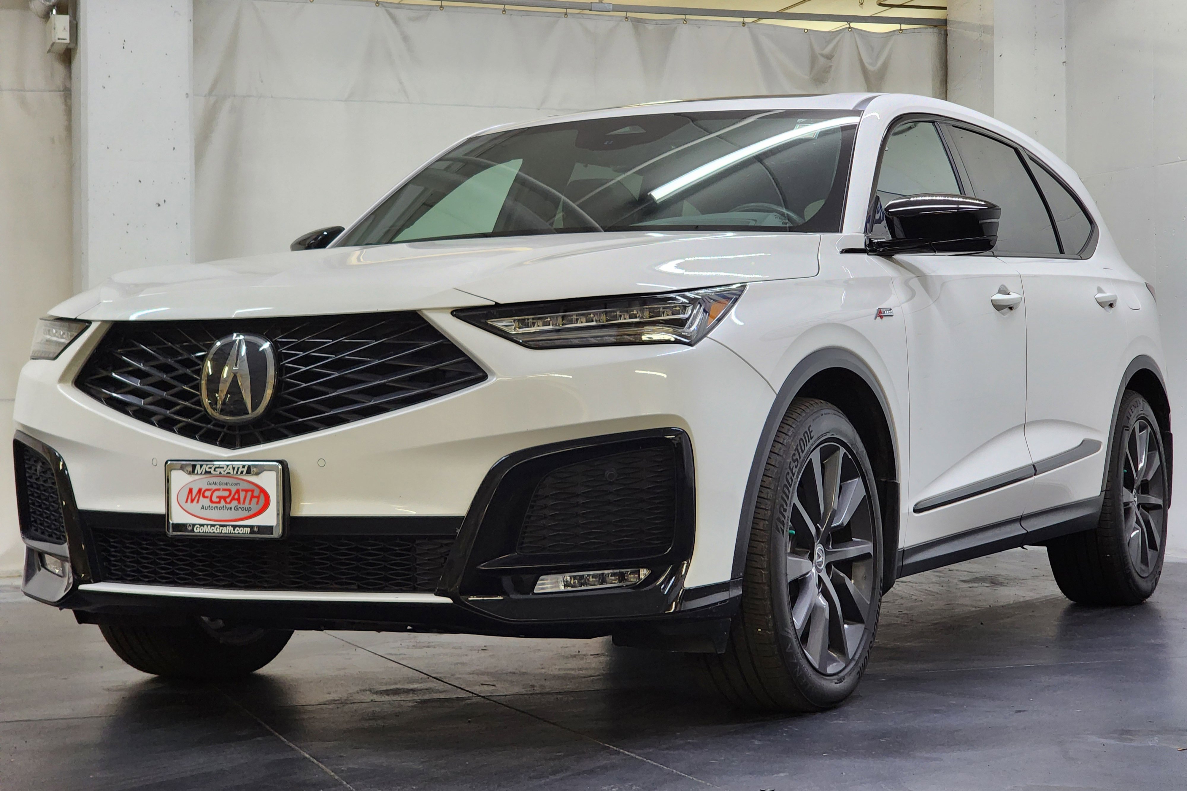 Used 2025 Acura MDX A-Spec image 11