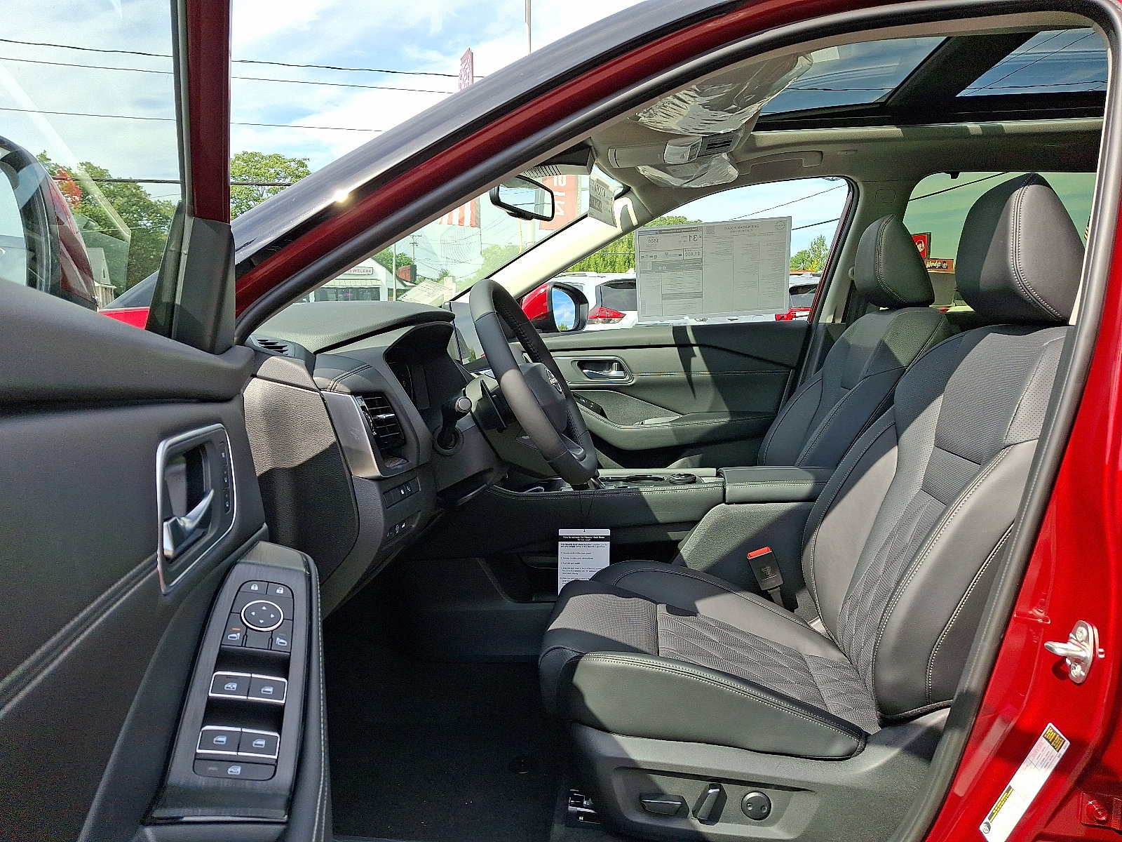 New 2026 Nissan Rogue Platinum w/ Platinum Premium Package image 9