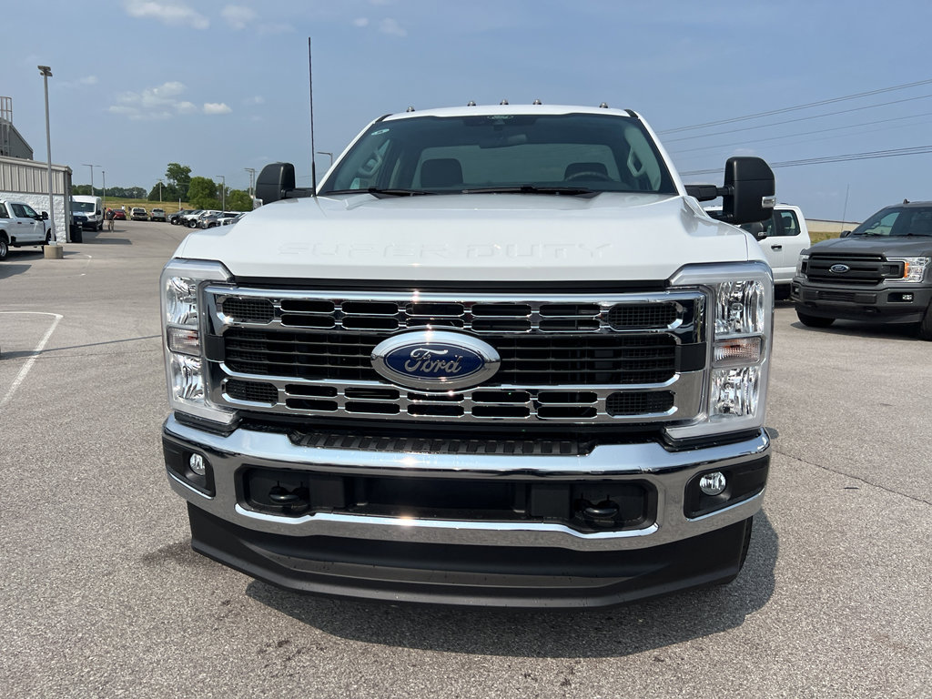 New 2025 Ford F250 XLT image 18