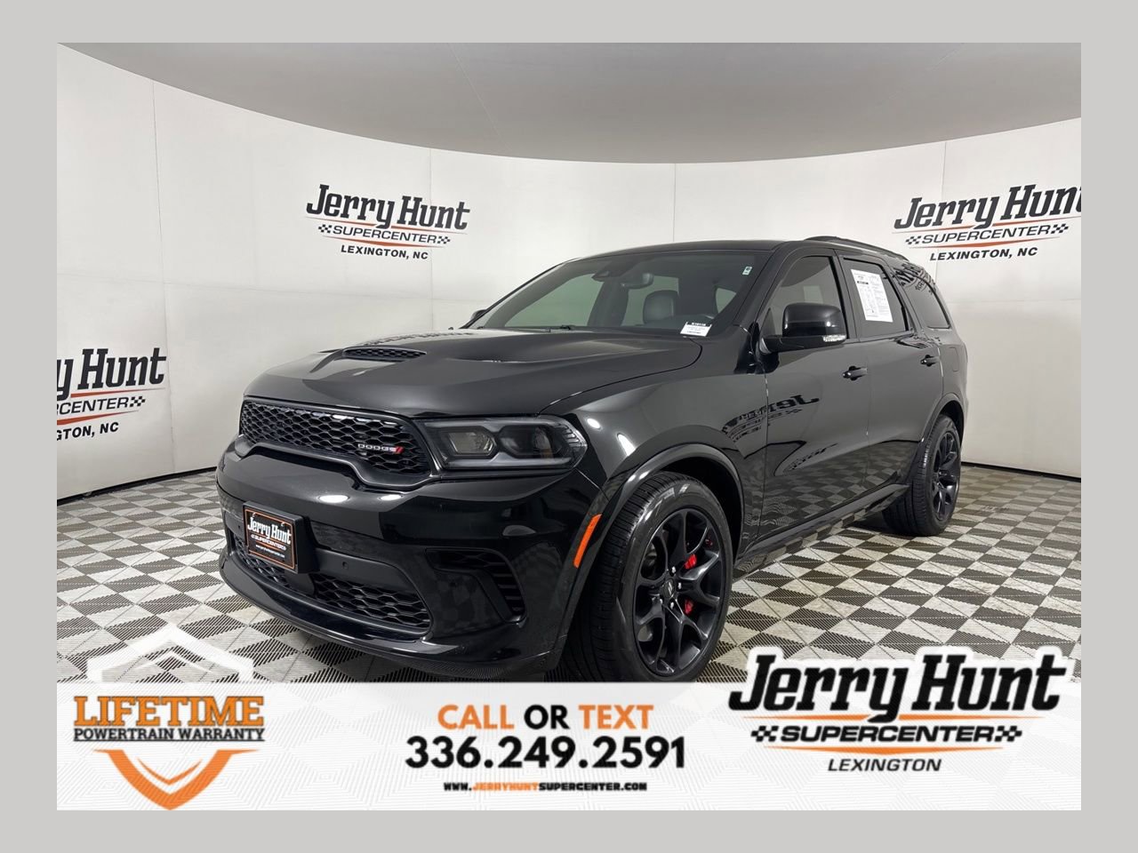 Used 2024 Dodge Durango R/T w/ Tow 'N Go Package AWD/4WD image 1