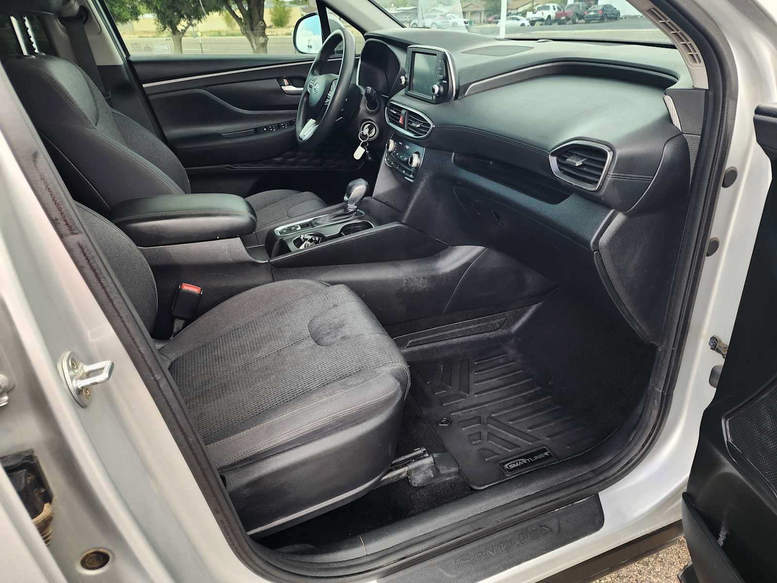 Used 2019 Hyundai Santa Fe SE FWD image 12