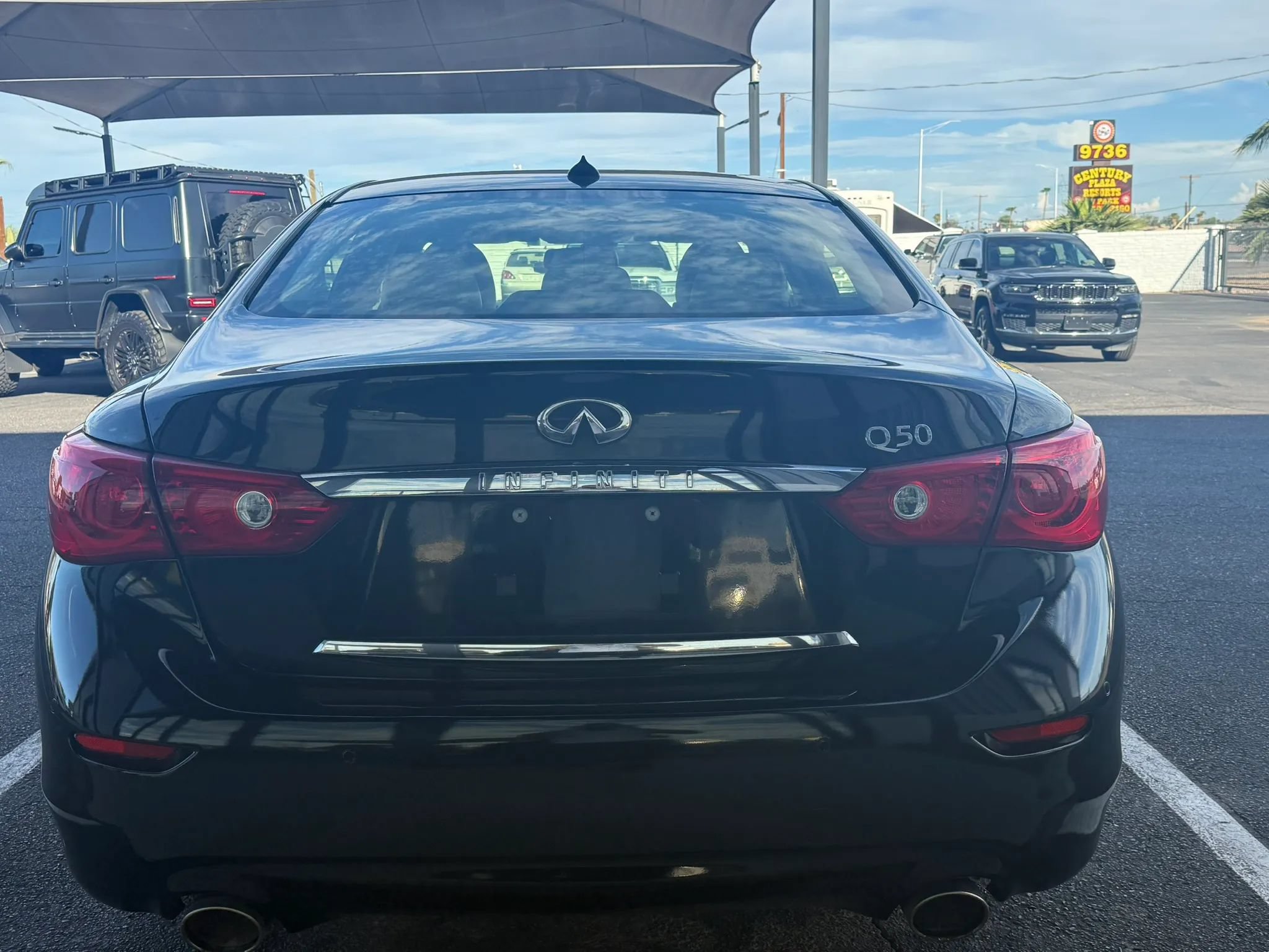 Used 2014 INFINITI Q50 Premium w/ Deluxe Touring Package RWD image 5
