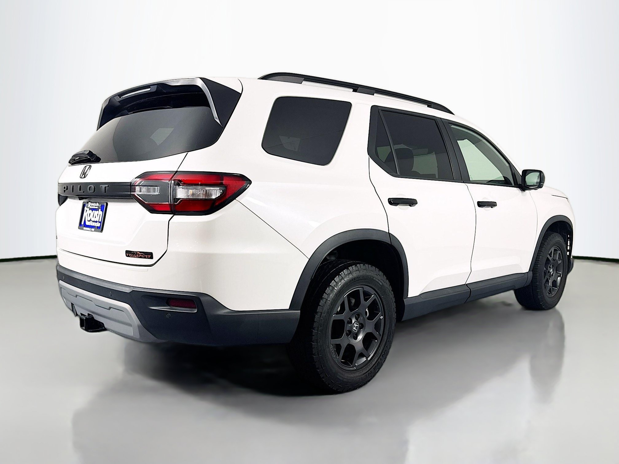 Certified 2023 Honda Pilot TrailSport image 5