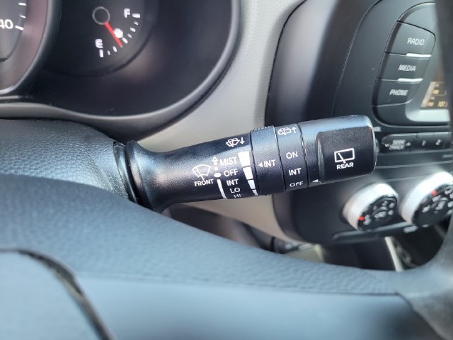 Used 2017 Kia Soul FWD image 27