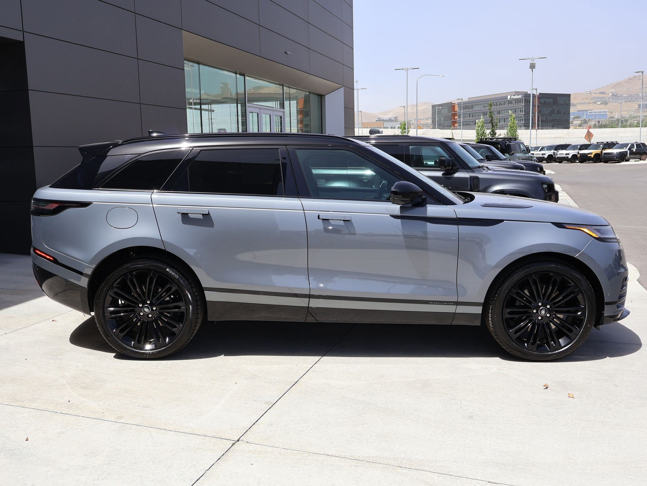 New 2026 Land Rover Range Rover Velar Belgravia AWD/4WD image 4