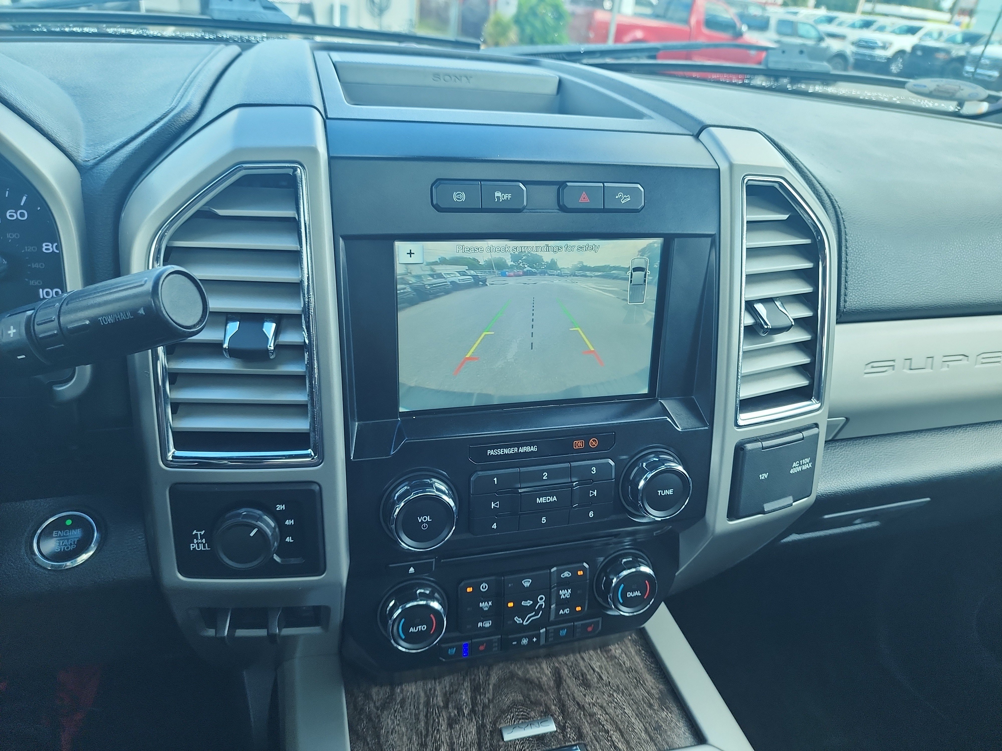 Used 2017 Ford F250 Lariat w/ Lariat Ultimate Package AWD/4WD image 35