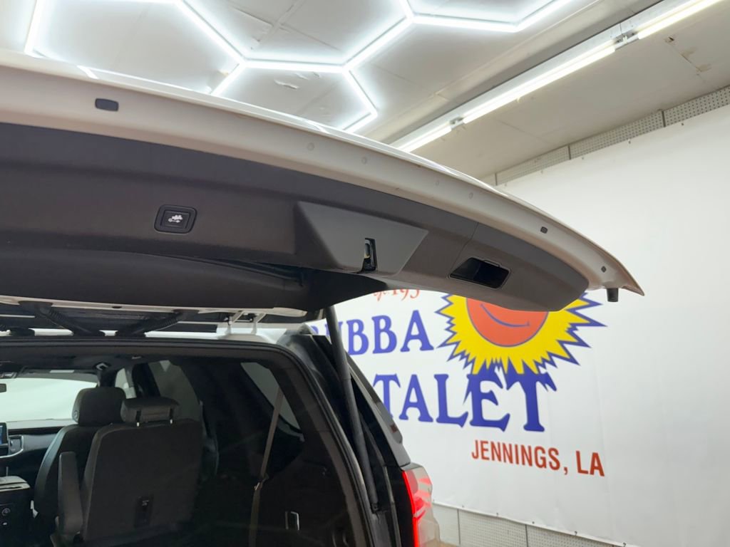 Used 2022 Chevrolet Tahoe Z71 w/ Max Trailering Package image 22