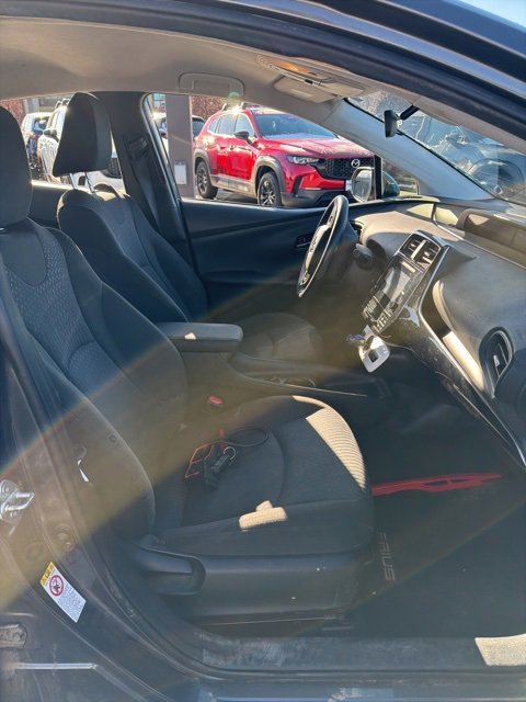 Used 2017 Toyota Prius Two image 6