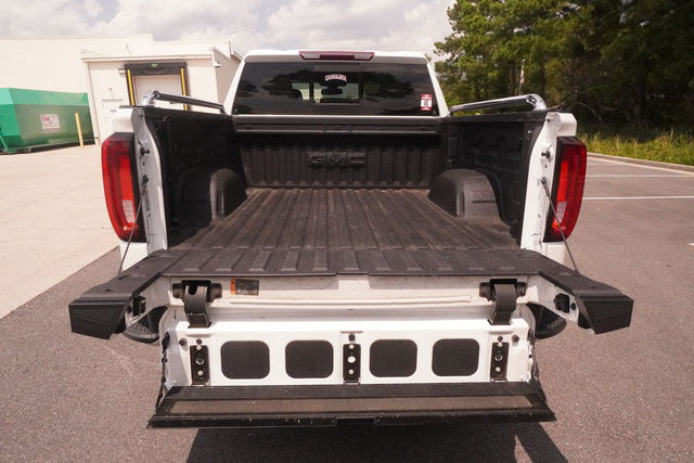 Used 2022 GMC Sierra 1500 SLT w/ SLT Premium Plus Package AWD/4WD image 30