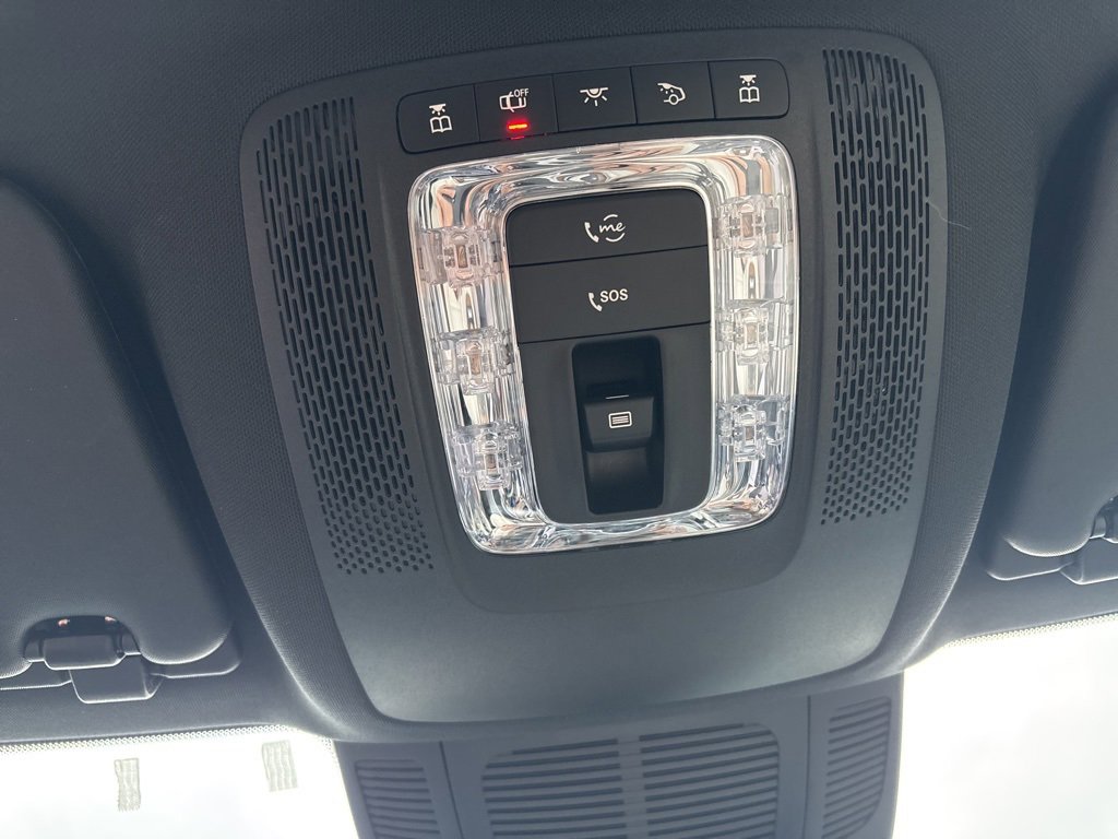 Used 2025 Mercedes-Benz GLS 450 4MATIC image 32