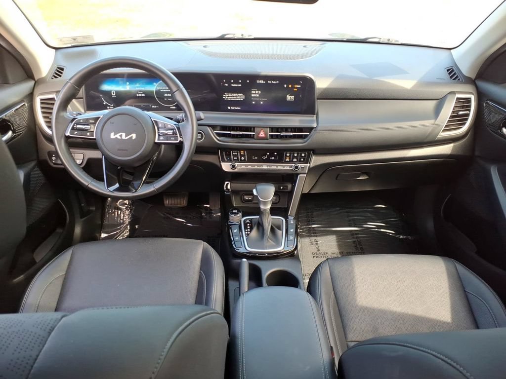 Used 2024 Kia Seltos EX AWD/4WD image 23