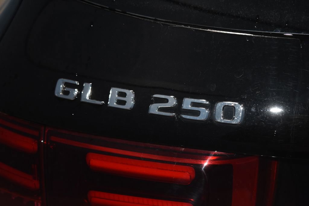 Certified 2025 Mercedes-Benz GLB 250 GLB 250 image 25