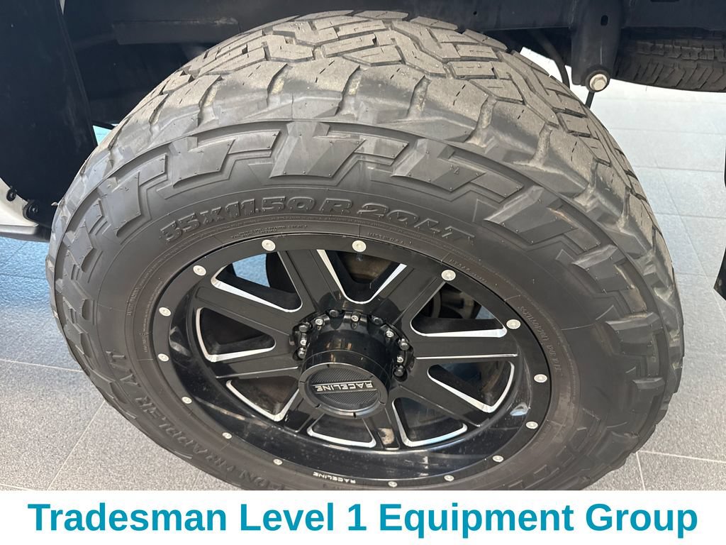 Used 2024 RAM 2500 Tradesman w/ Chrome Appearance Group AWD/4WD image 4