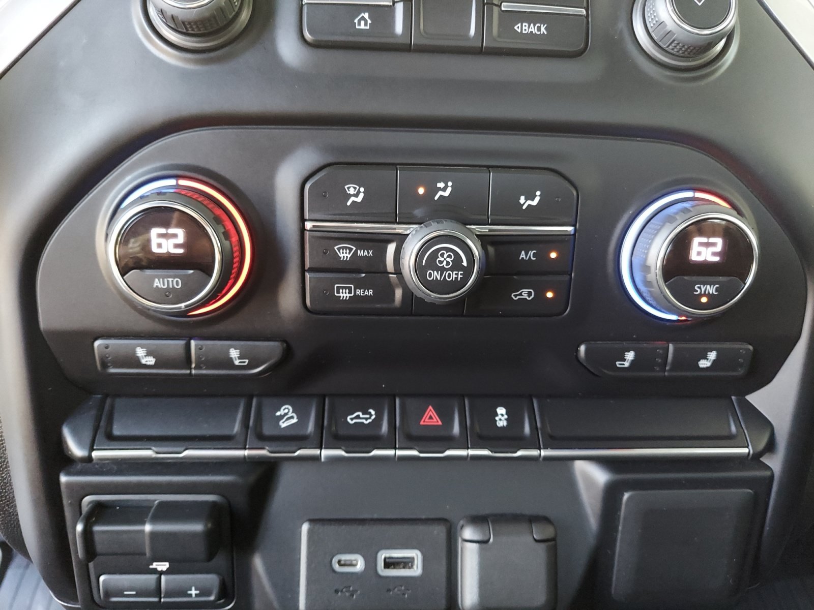 Used 2022 Chevrolet Silverado 2500 LT w/ Convenience Package AWD/4WD image 17