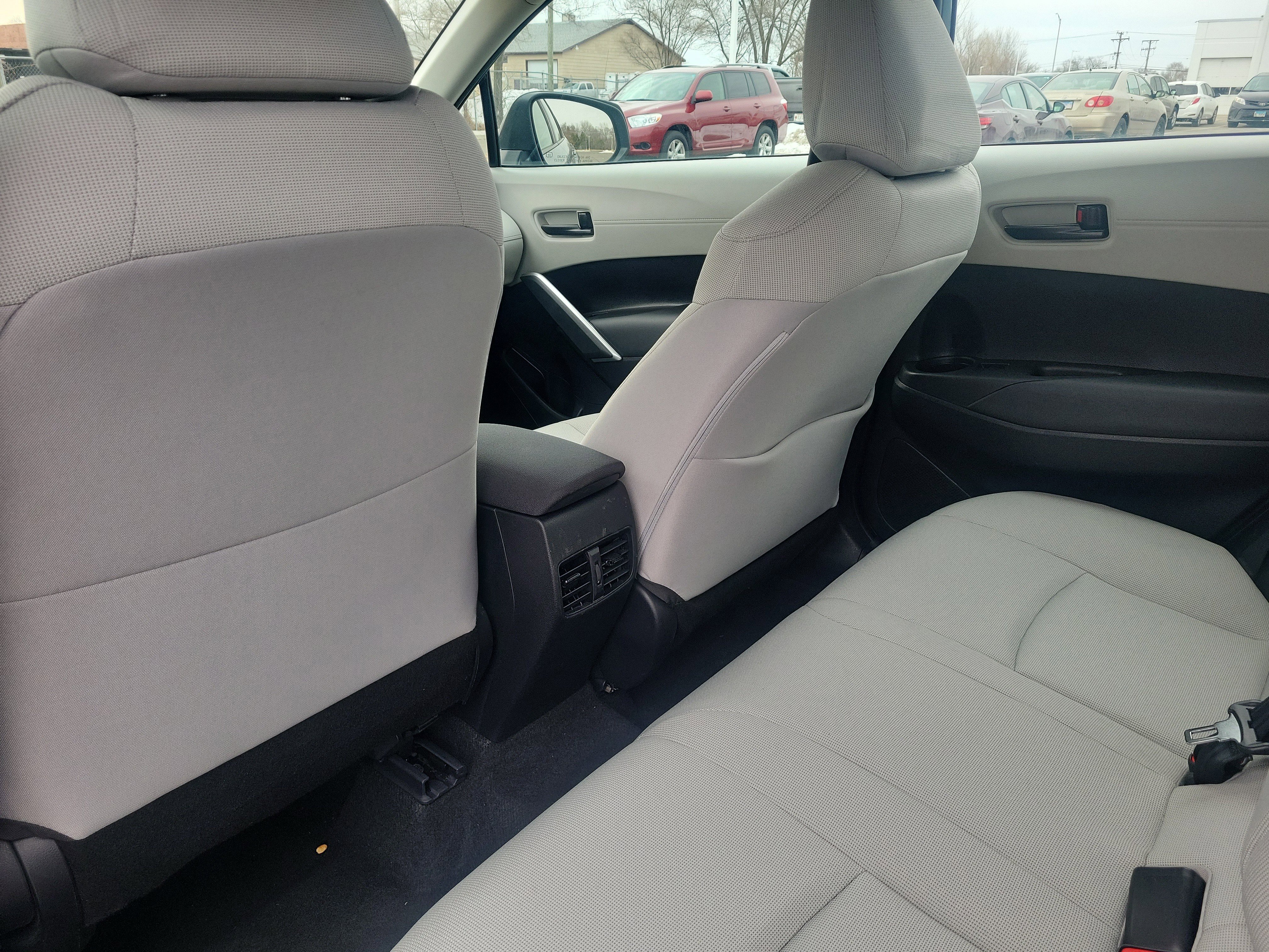 Used 2024 Toyota Corolla Cross L image 10