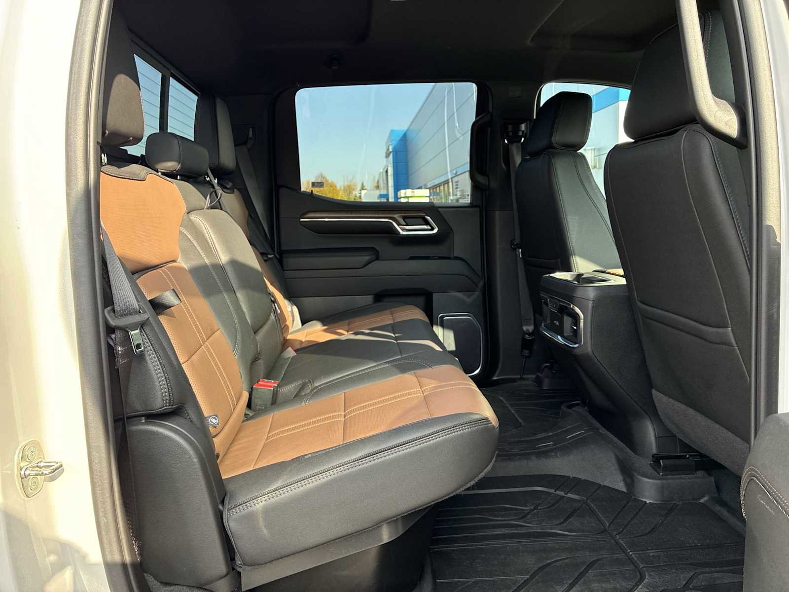 Certified 2023 Chevrolet Silverado 1500 High Country w/ Technology Package image 27