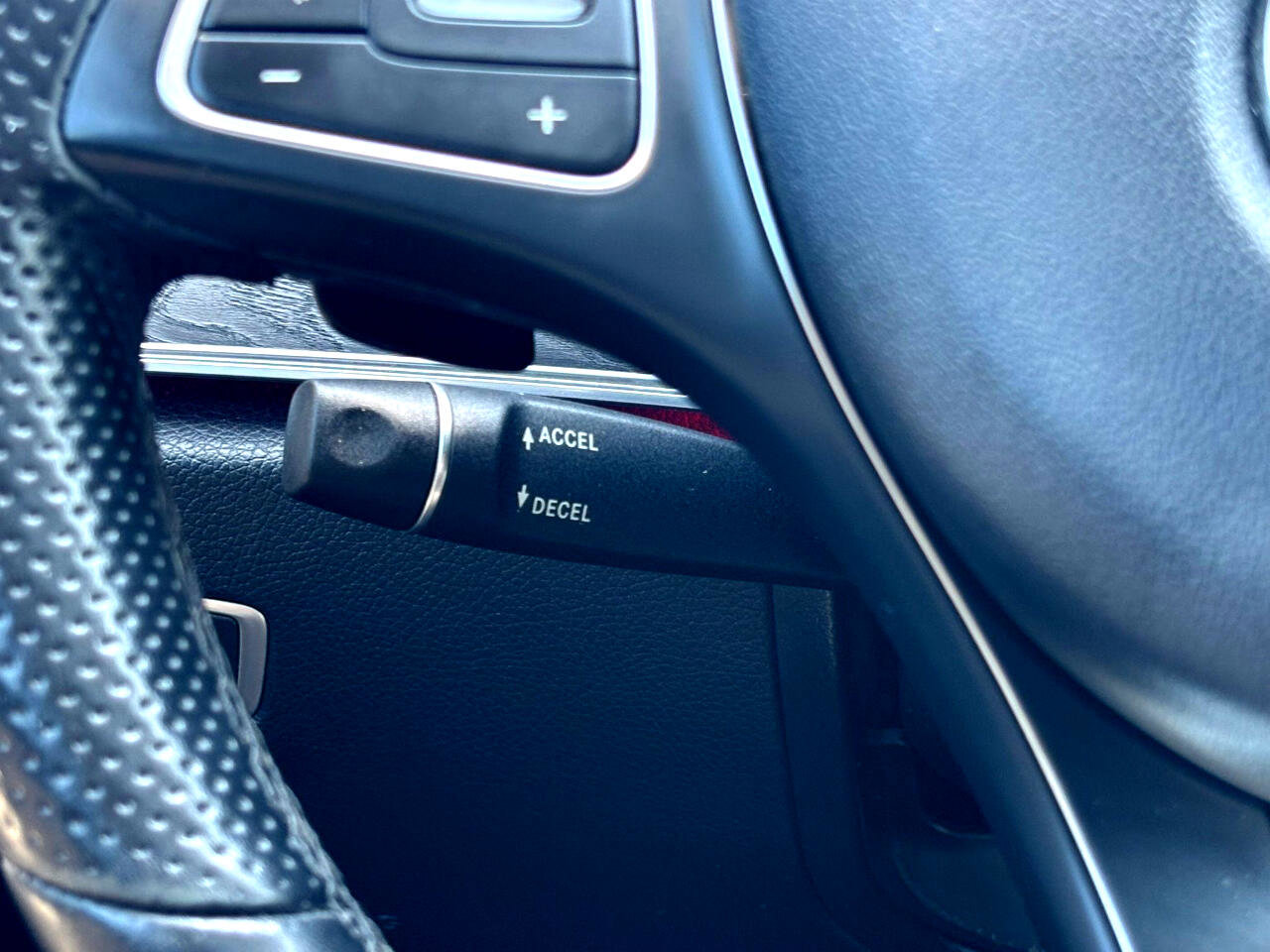 Used 2018 Mercedes-Benz E 300 w/ Premium 1 Package image 27