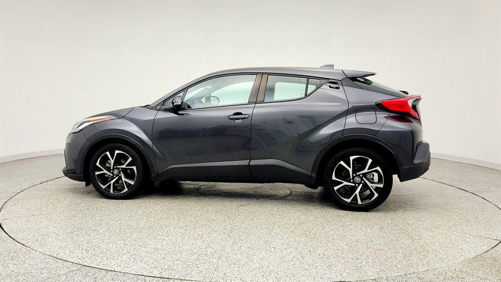Used 2021 Toyota C-HR XLE FWD image 8