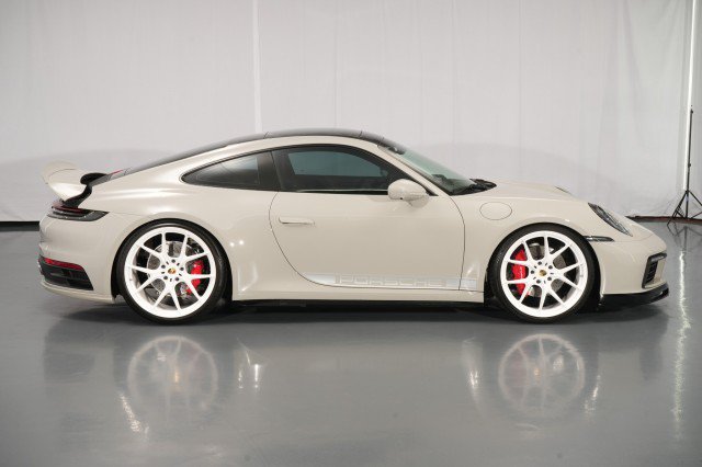 Used 2020 Porsche 911 Carrera 4S AWD/4WD image 19