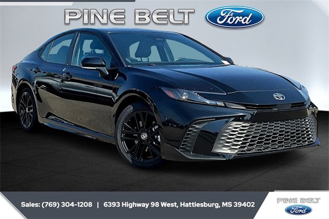 Used 2025 Toyota Camry SE