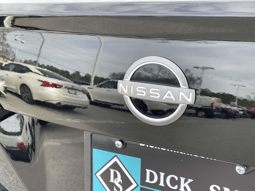 Used 2025 Nissan Versa S w/ S Plus Package image 8