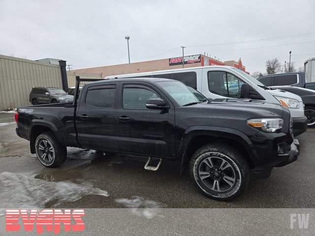 Certified 2019 Toyota Tacoma TRD Sport image 4