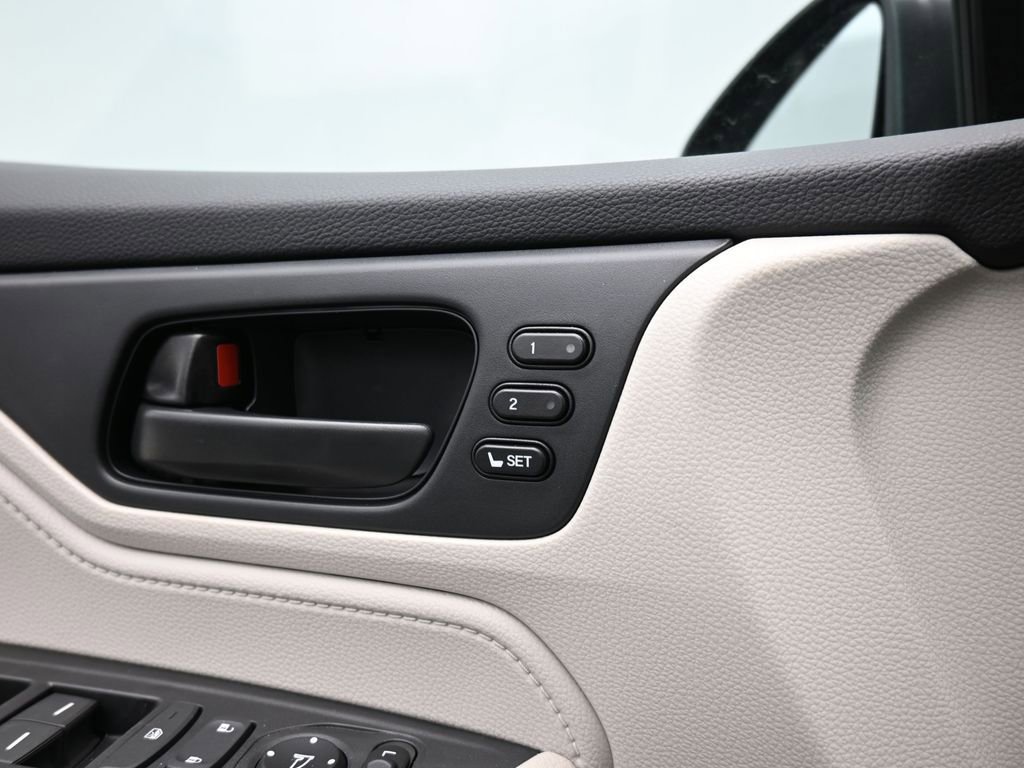 Certified 2026 Honda Odyssey EX-L image 32